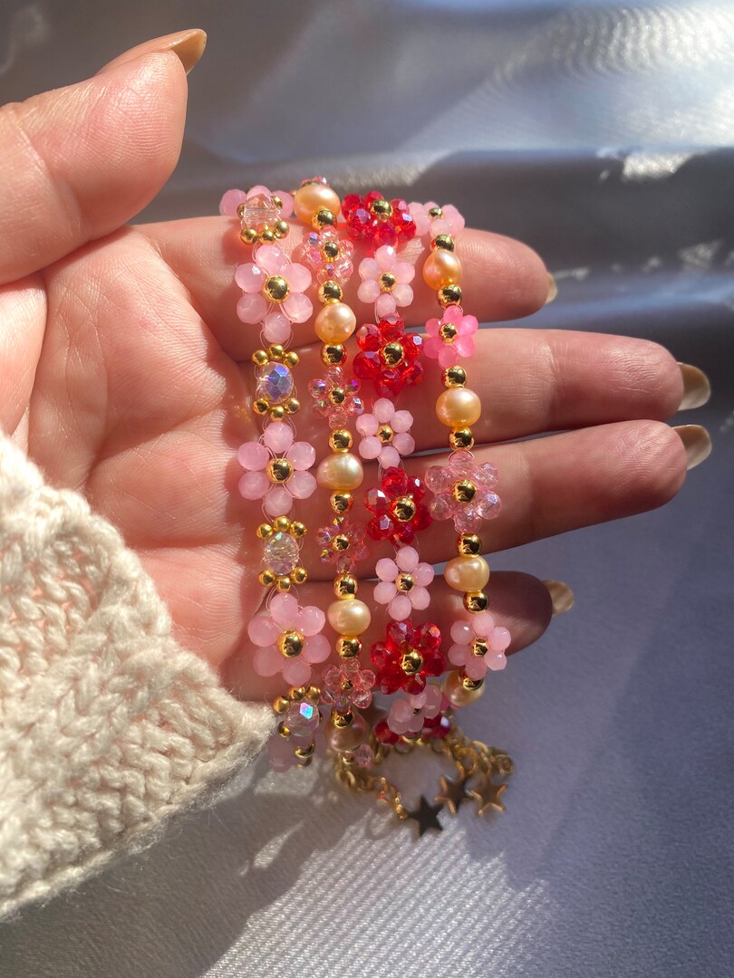 Lovely 18k Gold Pearl Pink Crystal Flower Beaded Bracelet Tarnish